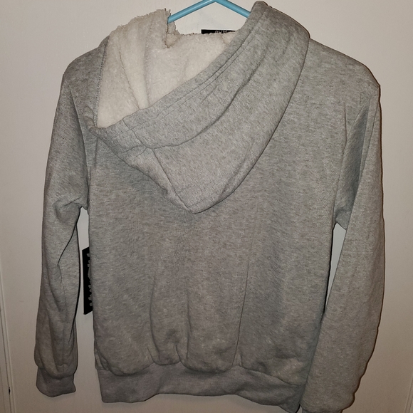 Sweater - Picture 2 of 4